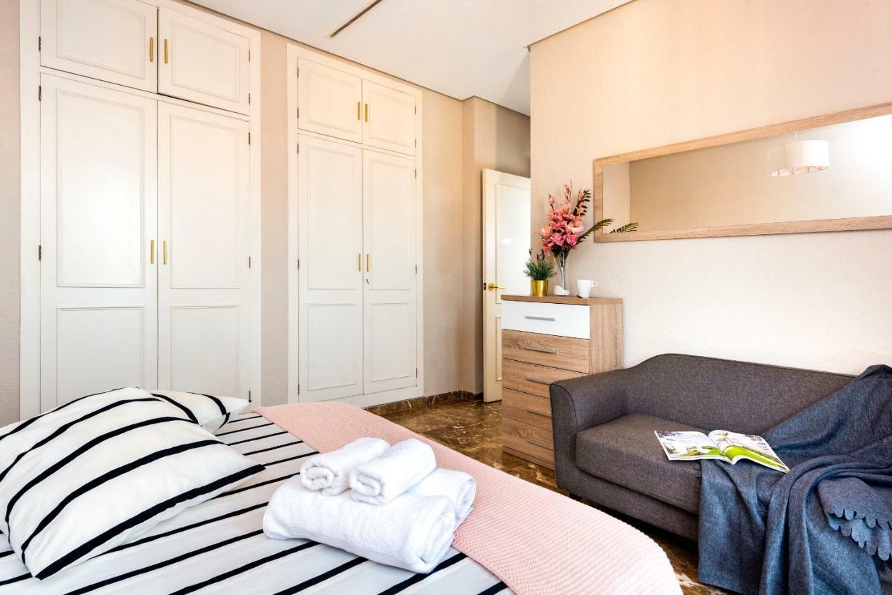 Hsh Suites Republica Sevilla Exterior foto
