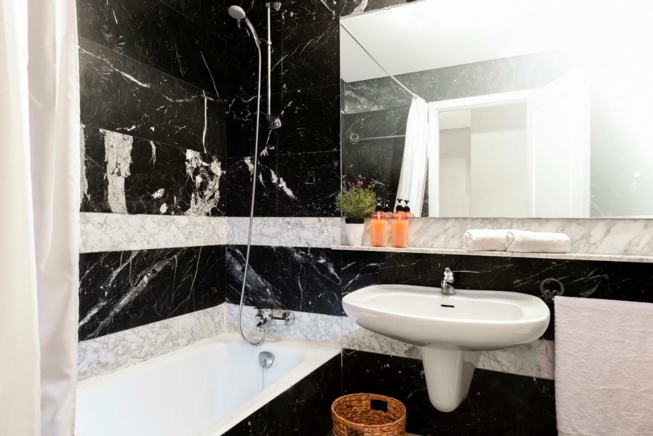 Hsh Suites Republica Sevilla Exterior foto